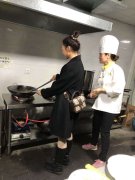 重庆哪里有学习做火锅底料的培训班？